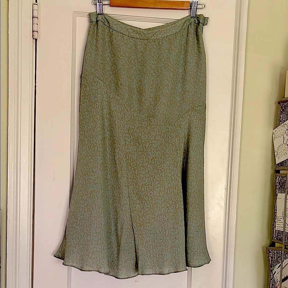 Sundance Green/Taupe Women's Skirt, 100% silk size 6